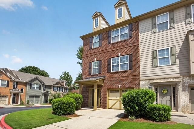 Property Photo: 1369 Dolcetto Trace NW 8 GA 30152