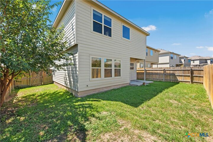 Property Photo:  513 Circle Way  TX 76537 