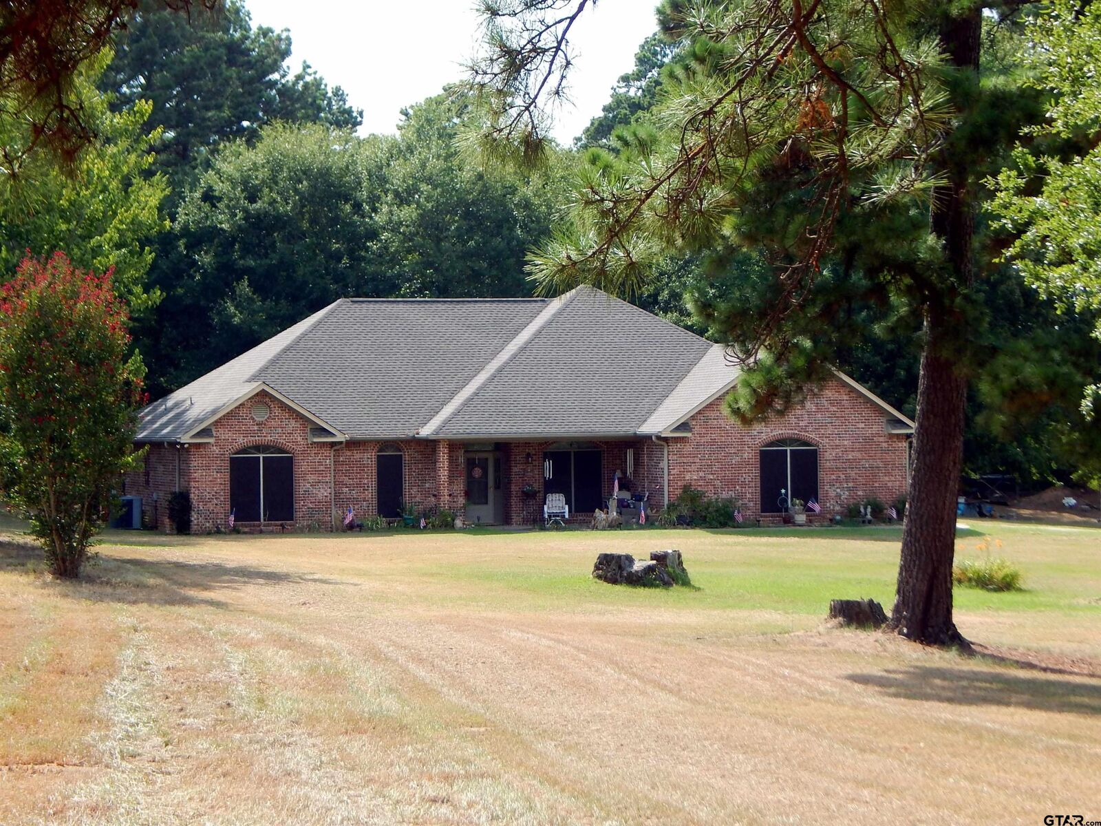 Property Photo: 5000 Glenwood Dr TX 75645