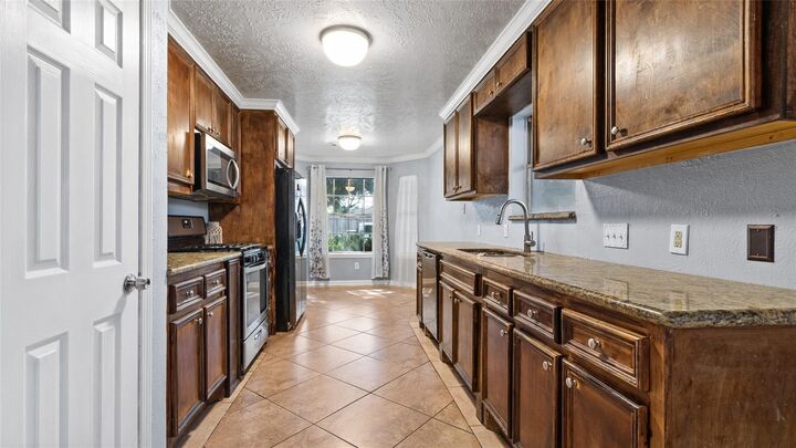 Property Photo: 3707 Somerton Drive TX 77571