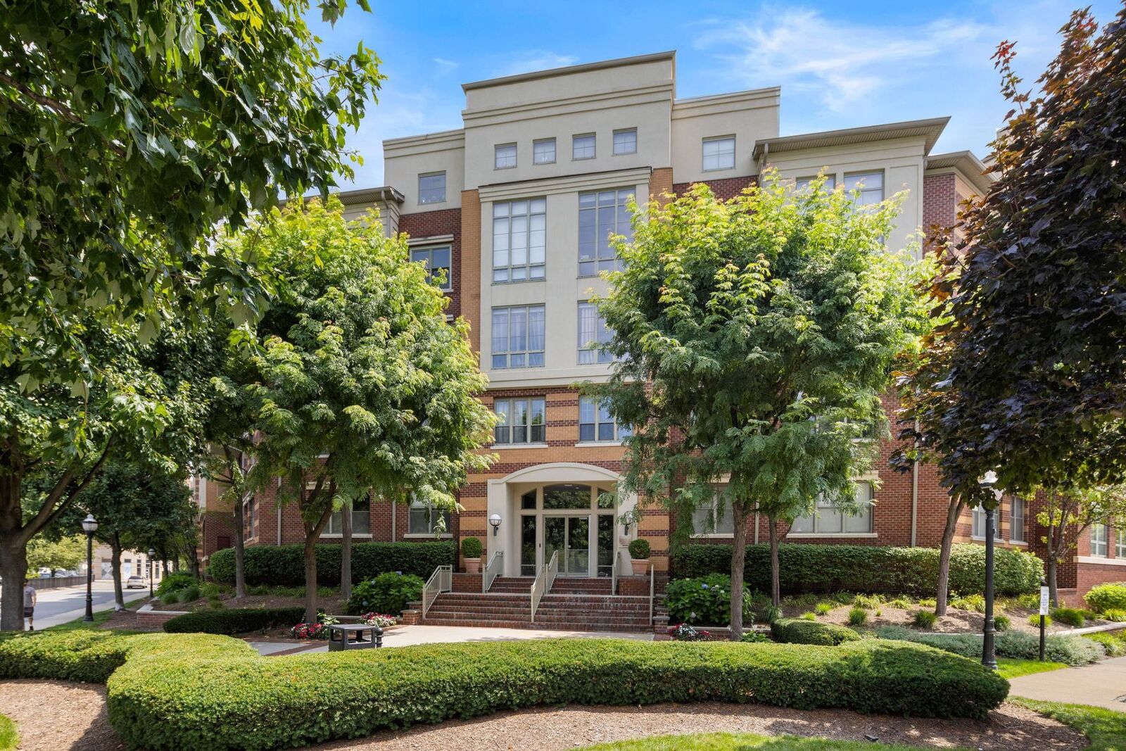 Property Photo:  24 Avenue At Port Imperial 232  NJ 07093 