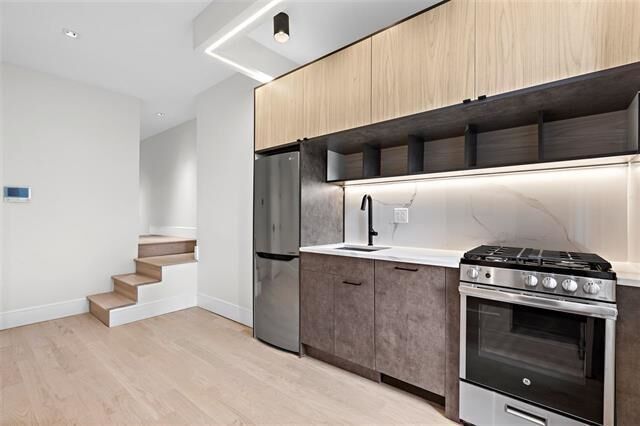 Property Photo: 542 Newark Ave 2L NJ 07306