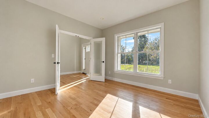 Property Photo:  4 Rosewood Lane  NY 12553 