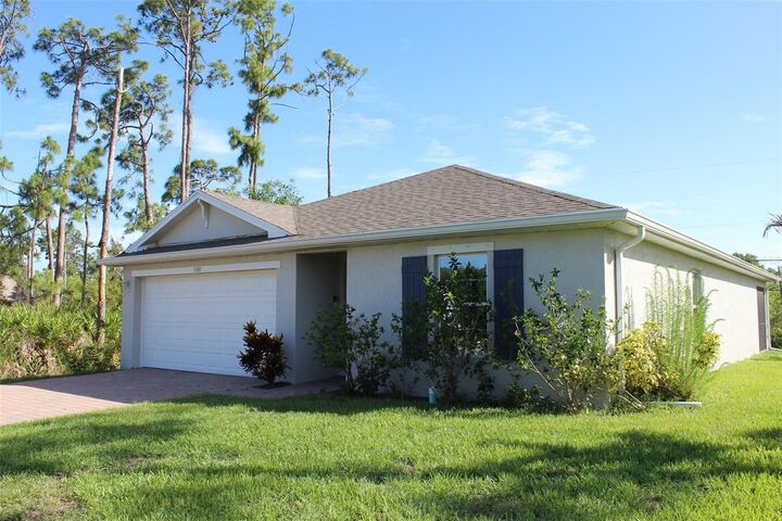 Property Photo:  5501 Kempson Lane  FL 33981 