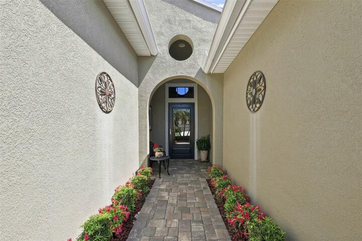 Property Photo:  441 Noble Faire Drive  FL 33573 