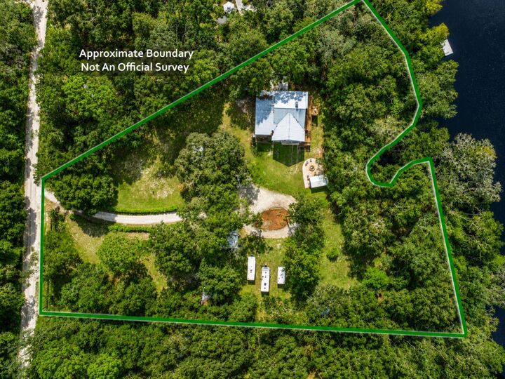 Property Photo:  16392 198th Trace  FL 32071 