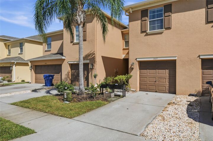 Property Photo: 9477 Trumpet Vine Loop FL 34655