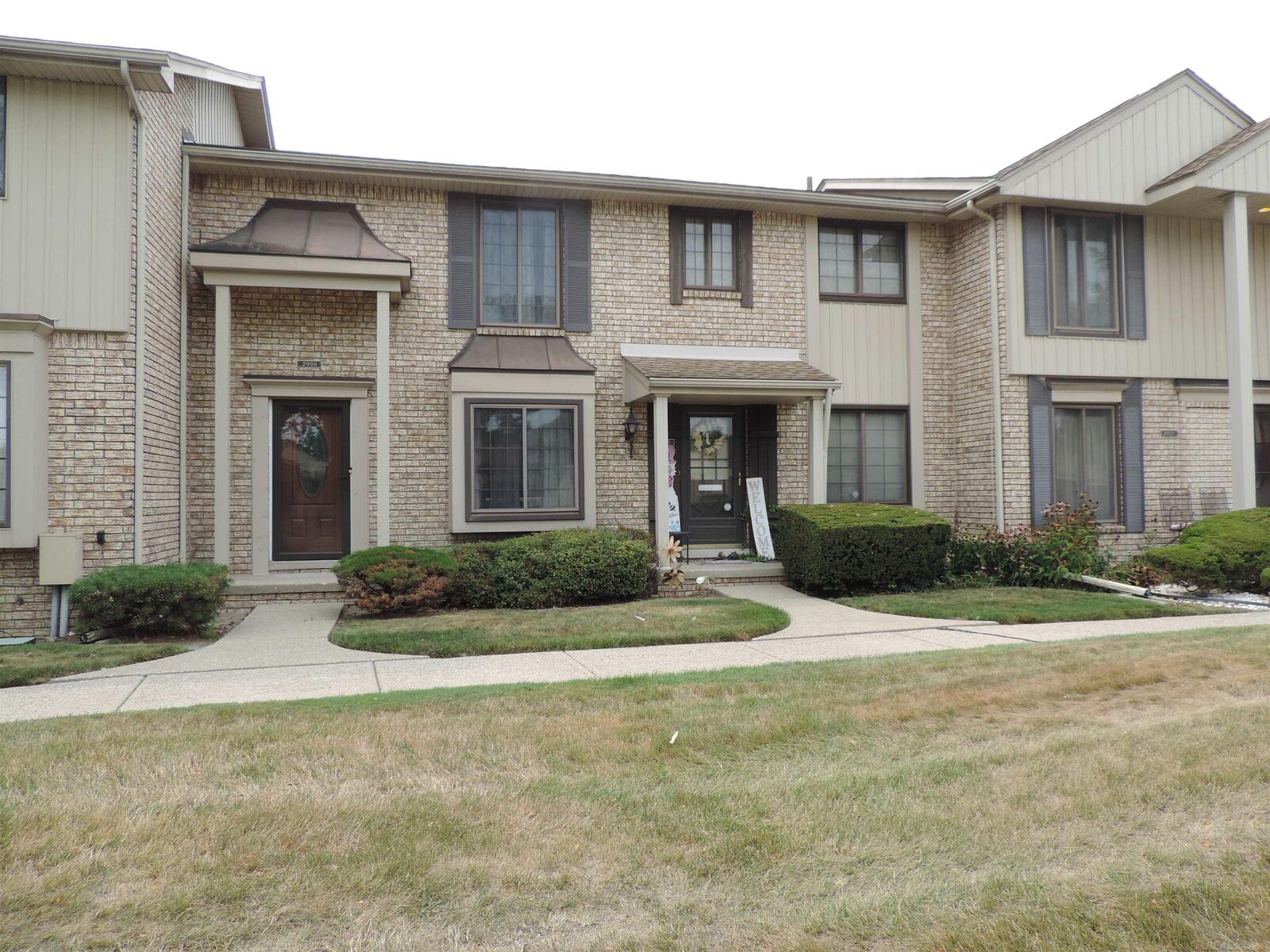Property Photo: 29011 Scarborough Dr Drive MI 48088