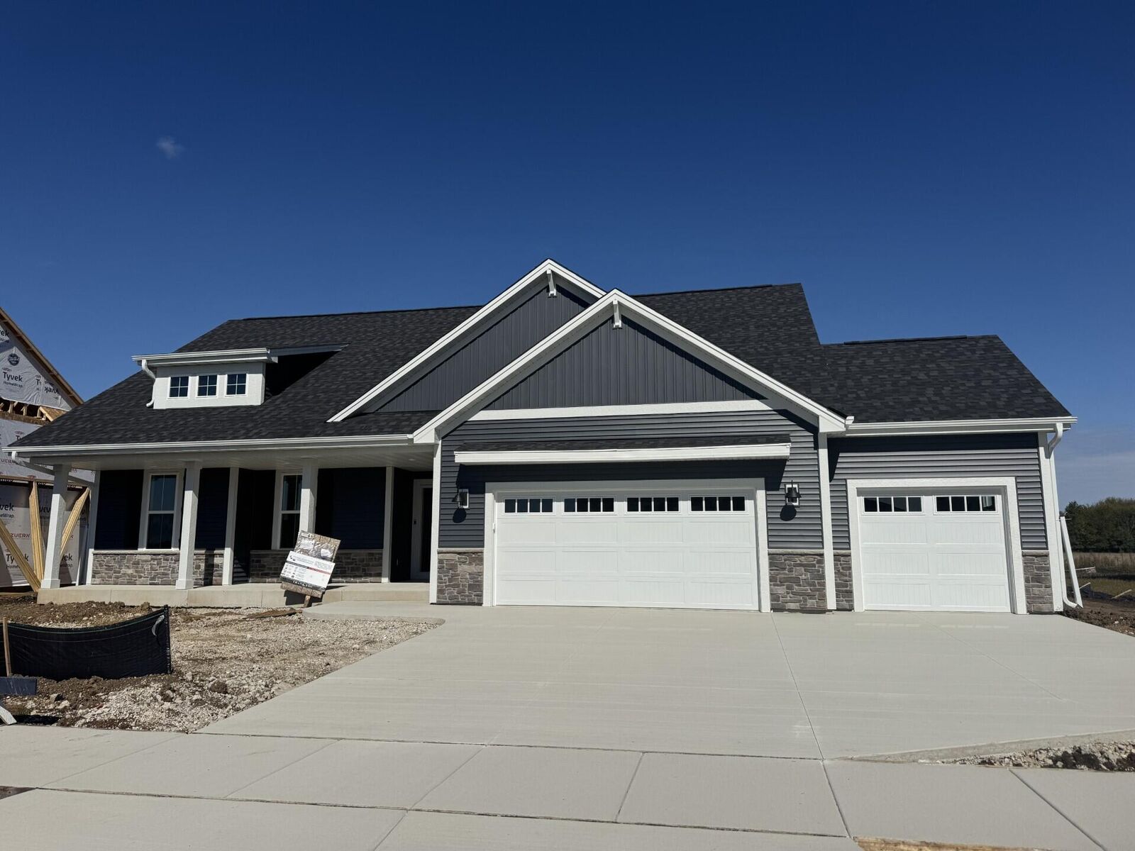 Property Photo:  1746 Switchgrass St  WI 53066 