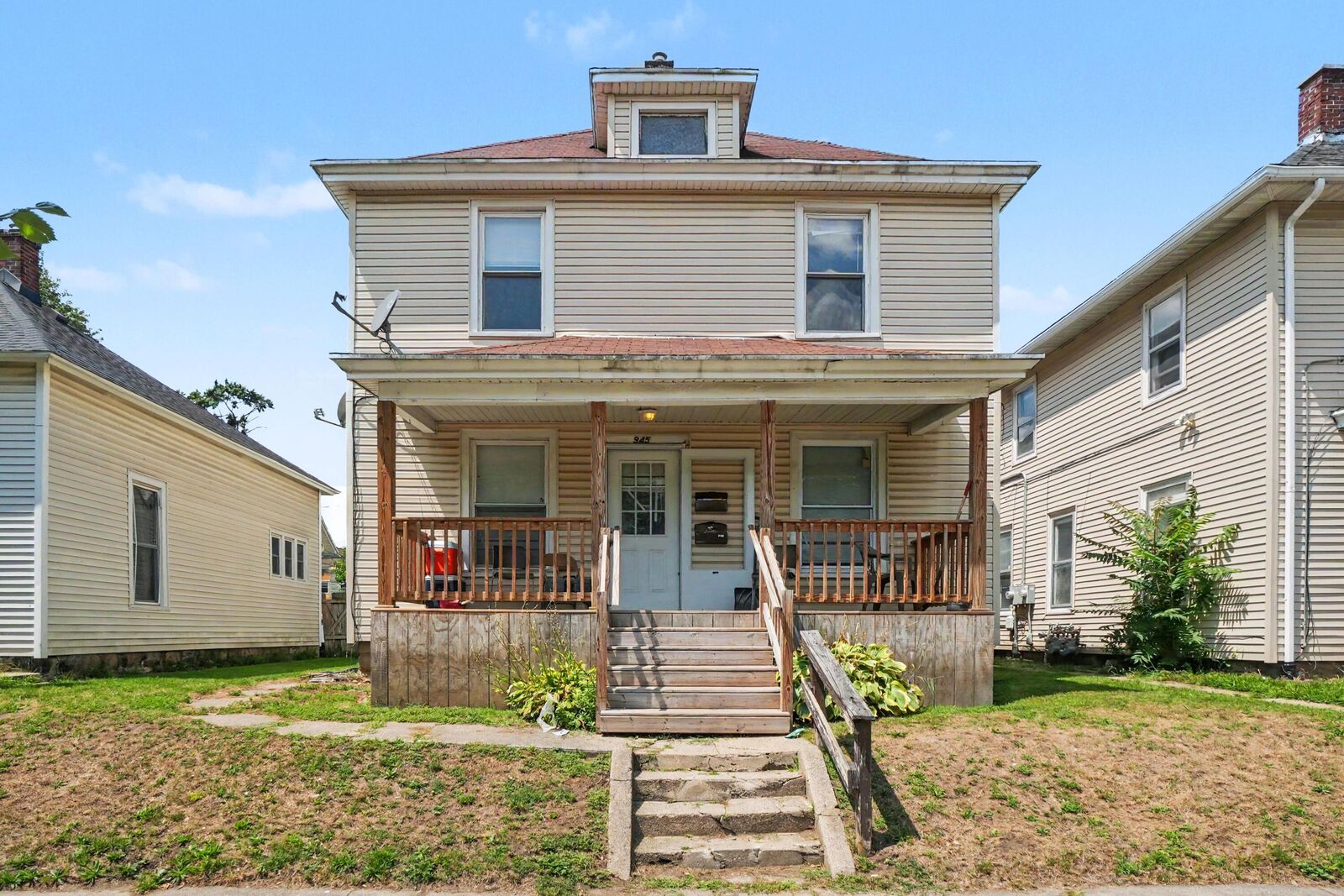 Property Photo:  945 Sheridan Avenue SW  MI 49503 