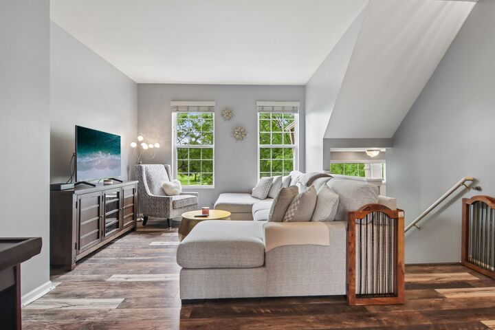 Property Photo:  105 Station Park Circle  IL 60030 