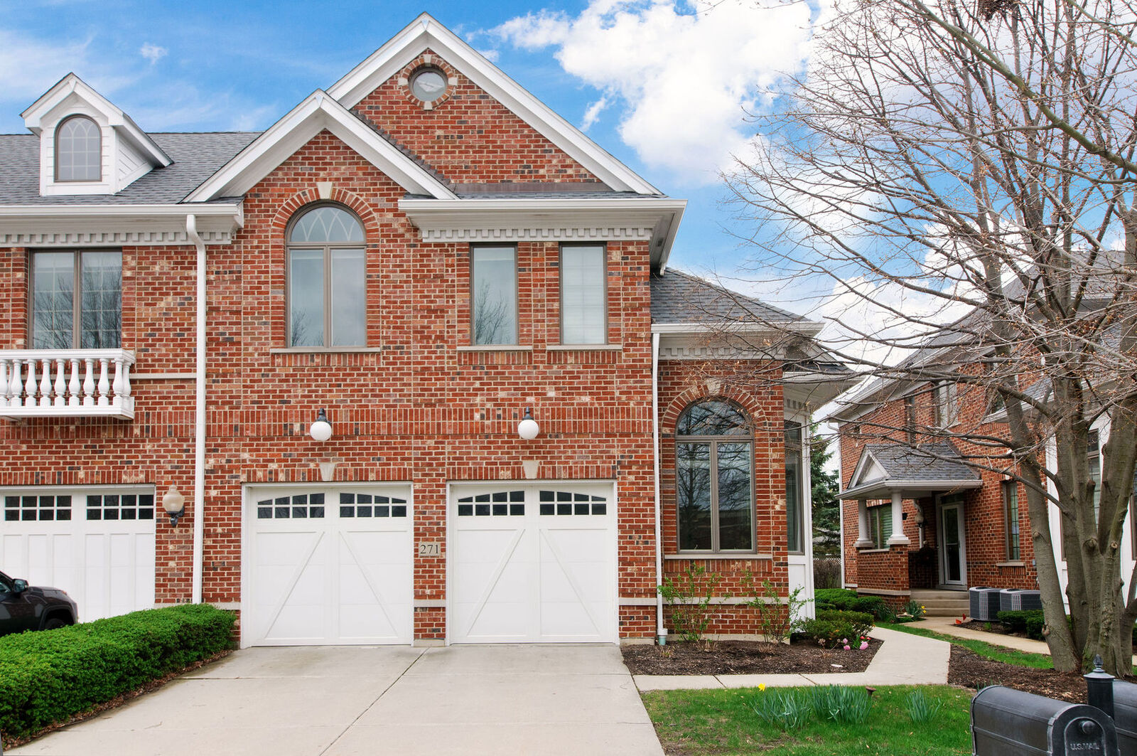 Property Photo: 271 Arbor Glen Boulevard 271 IL 60195