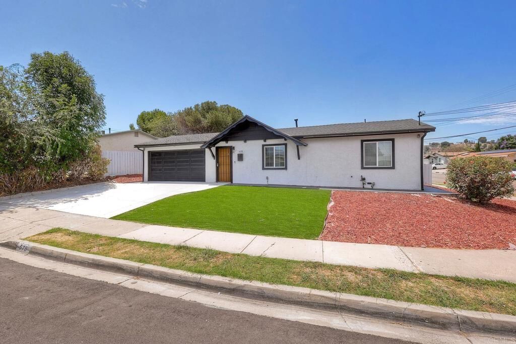 Property Photo:  578 Elkelton Boulevard  CA 91977 
