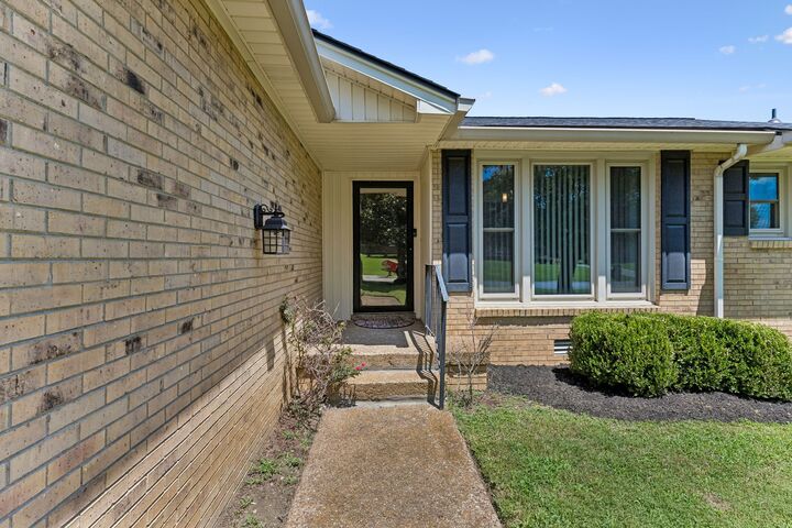 Property Photo:  4129 Home Haven Dr  TN 37218 