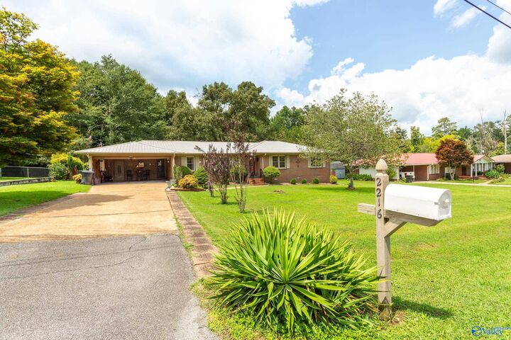 Property Photo:  2216 Argyle Way  AL 35904 