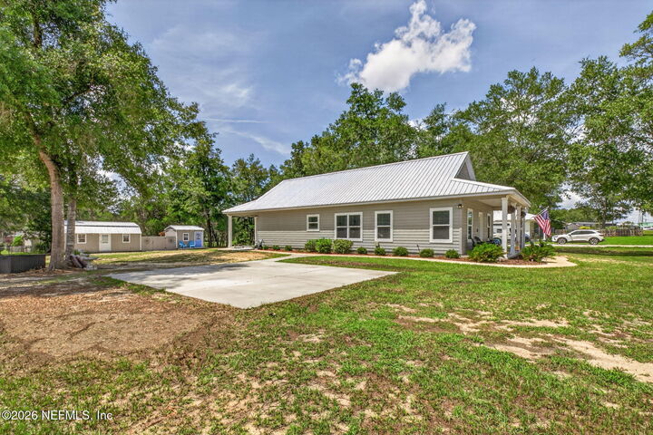 Property Photo:  6771 Linwood Drive  FL 32656 