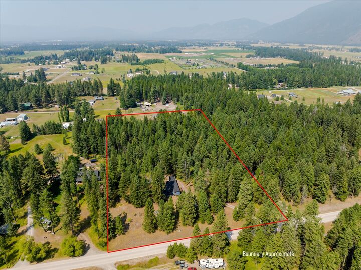Property Photo:  185 Elk Park Road  MT 59912 