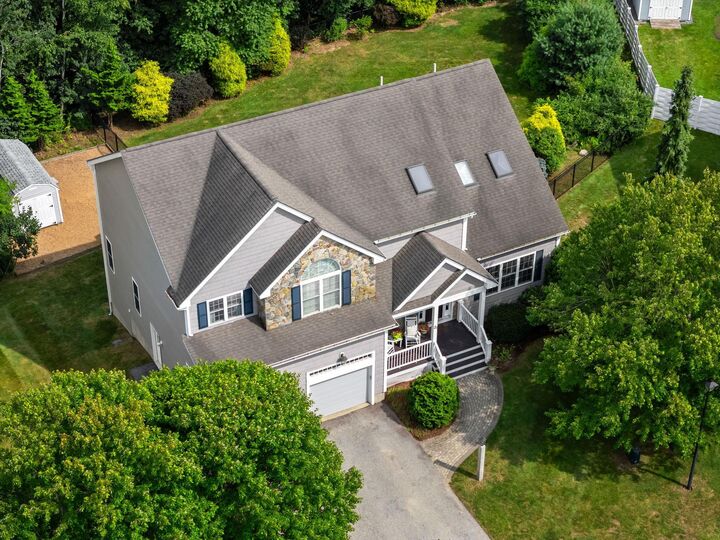 Property Photo:  21 Daylily Drive  NH 03062 