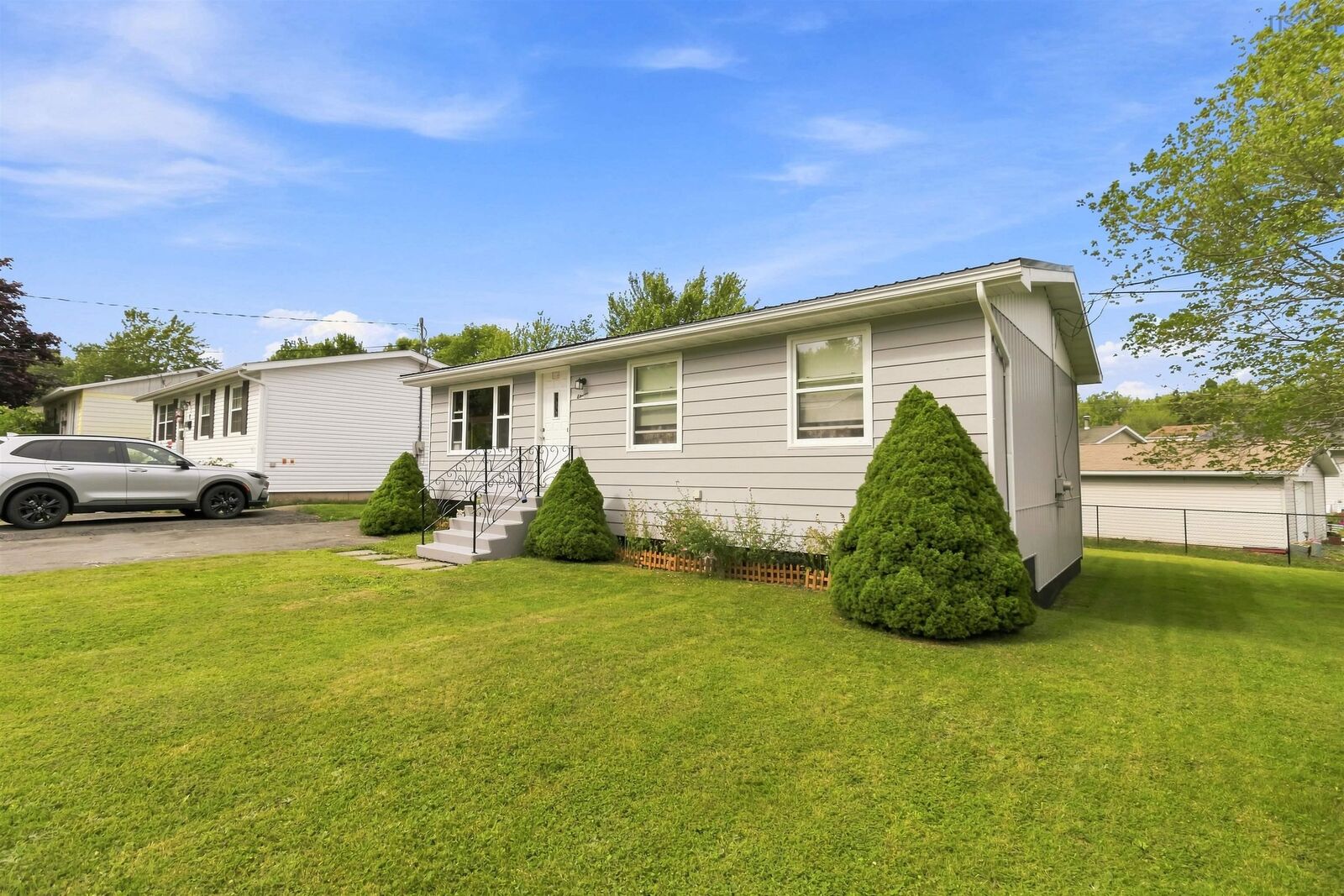 Property Photo: 11 Savona Court NS B2W 4R1