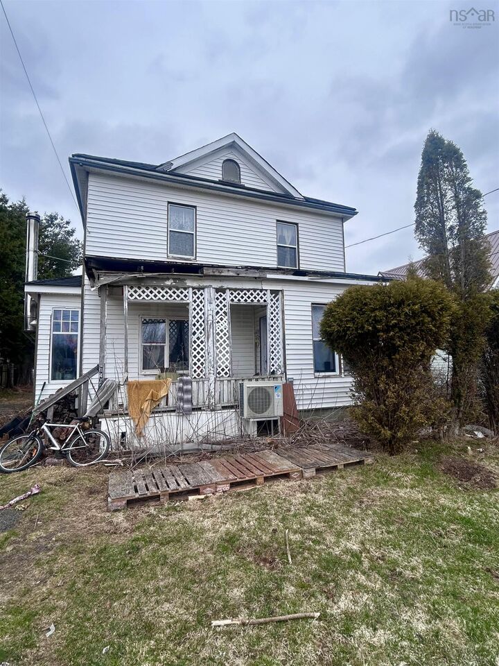 1418 Drummond Road — photo 1