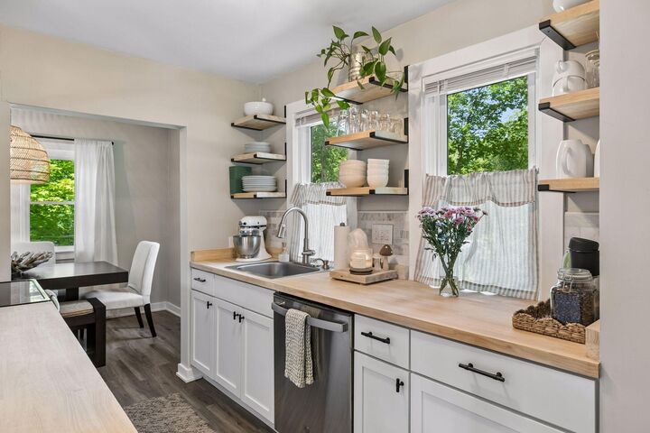 Property Photo: 3593 Crystal Place MN 55391