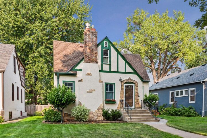 Property Photo:  5316 Elliot Avenue  MN 55417 