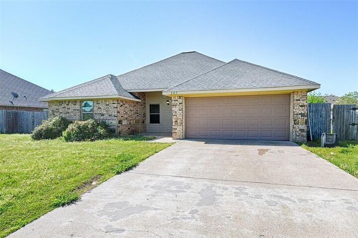 Property Photo: 307 W Alene Drive TX 75147