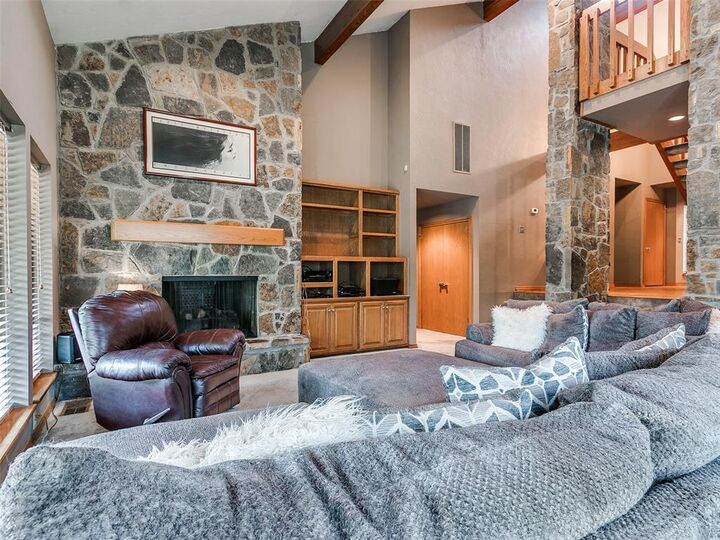 Property Photo:  12113 Old Farm Circle  OK 73120 
