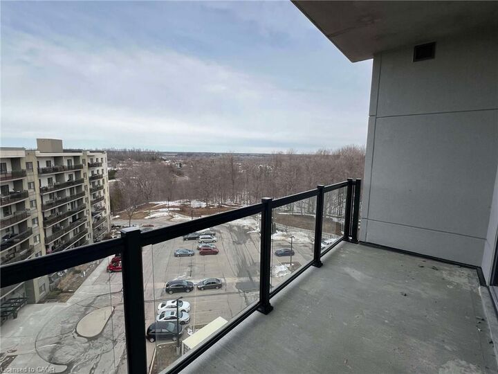 Property Photo:  1000 Lackner Place 606  ON N2A 0L9 