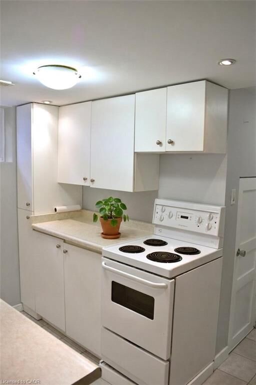 Property Photo: 726 West 5th Street 2 ON L9C 3R4