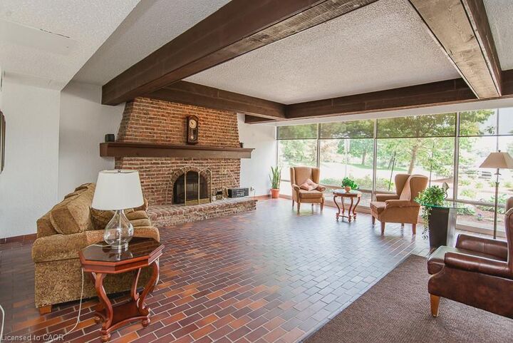 Property Photo: 225 Harvard Place 1511 ON N2J 4H4