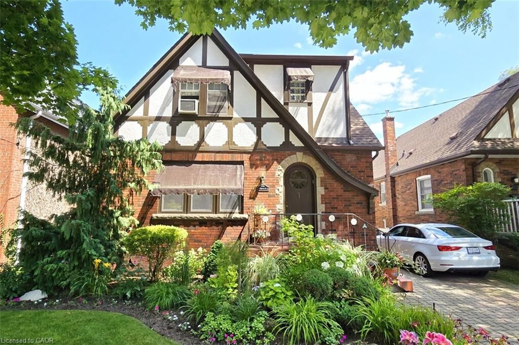 Property Photo: 107 Bond Street S ON L8S 1S9