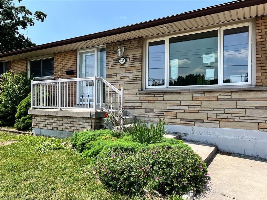Property Photo:  934 Upper Ottawa Street 1  ON L8T 3V7 