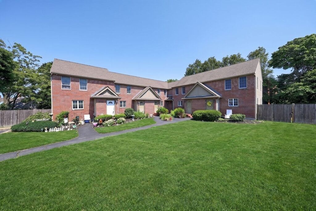 Property Photo:  168 North St 4  MA 02191 