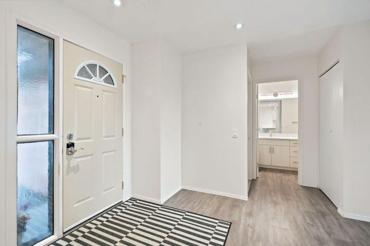 Property Photo:  5810 Patina Drive SW 84  AB T3H 2Y6 