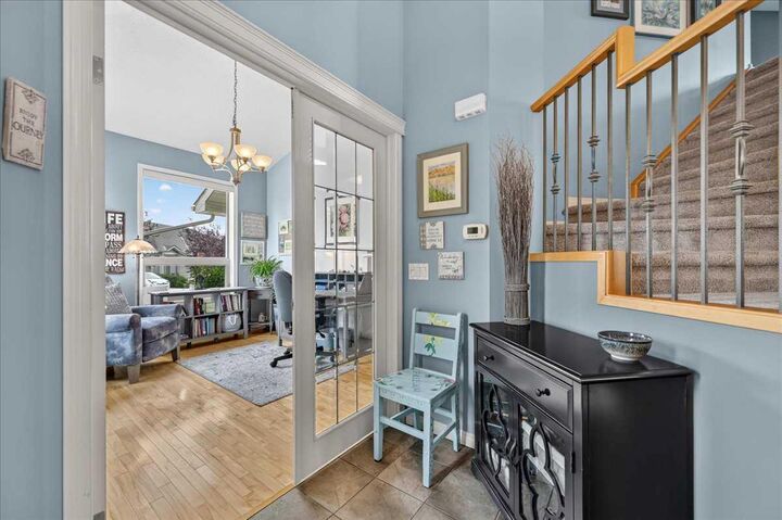Property Photo:  248 Springbank Villas SW  AB T3H 5P7 