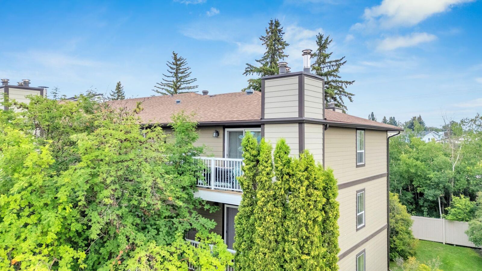 Property Photo:  71 Cosgrove Crescent 301  AB T4P 2Z6 