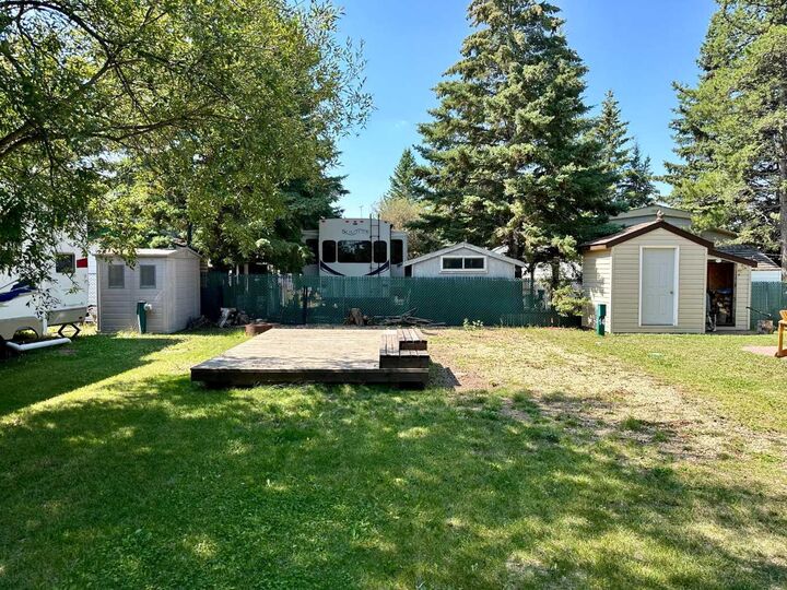 Property Photo: 12040 422 Township 14 AB T0C 0C0
