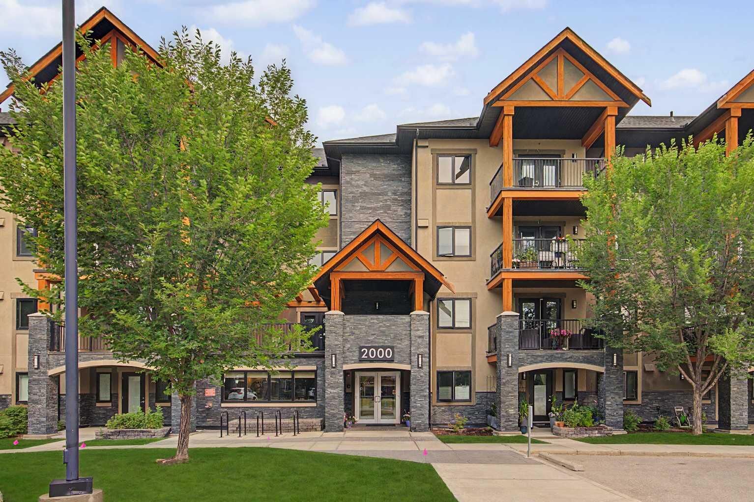 Property Photo:  402 Kincora Glen Road NW 2116  AB T3R 0V2 