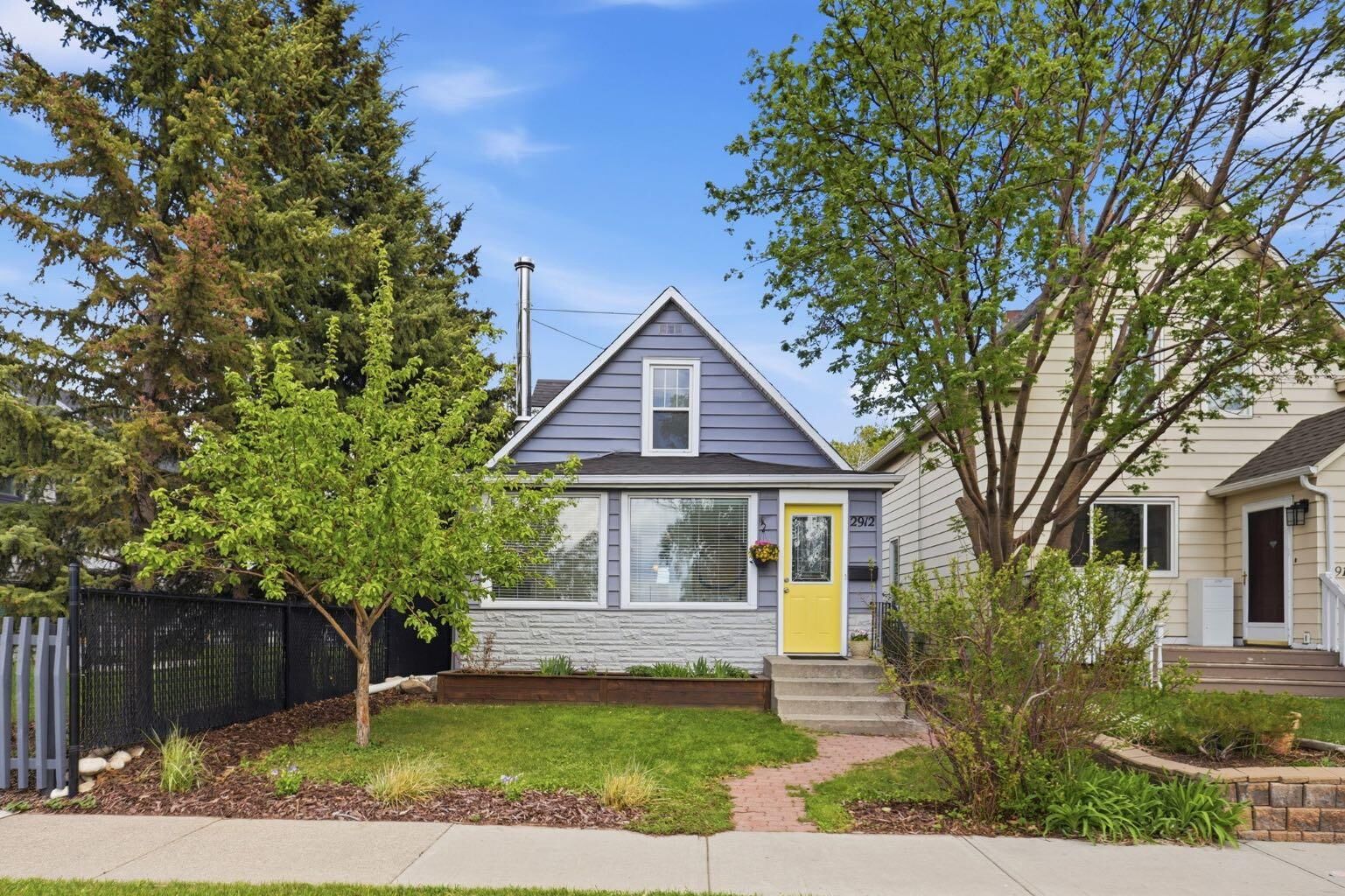 Photo de la propriété: 2912 17 Street SE AB T2G 3W3