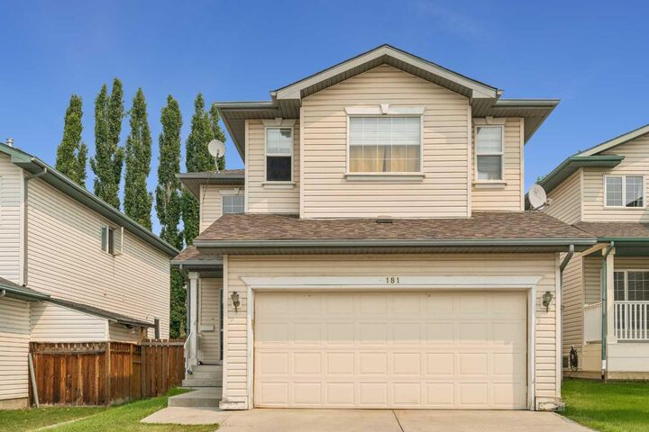 Property Photo: 181 Tuscarora Place NW AB T3L 2G1