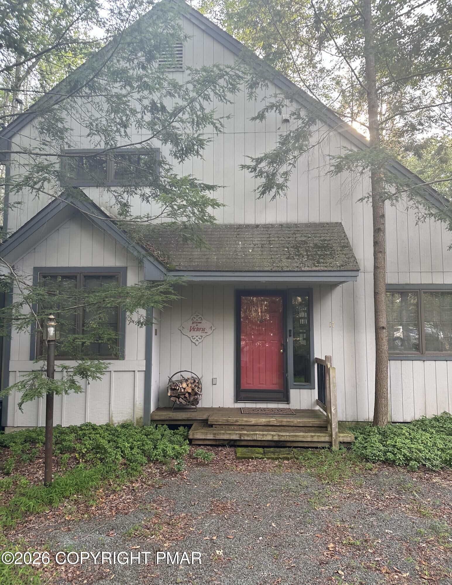 Property Photo:  131 Winding Hill Road  PA 18350 