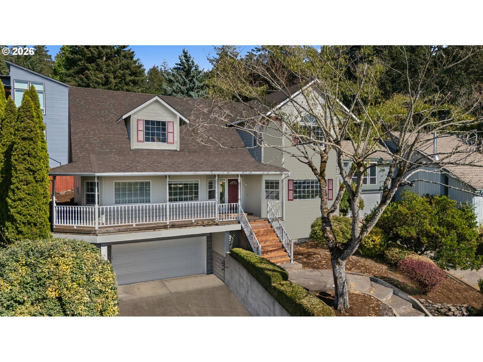 Property Photo: 2495 Park Forest Dr OR 97405