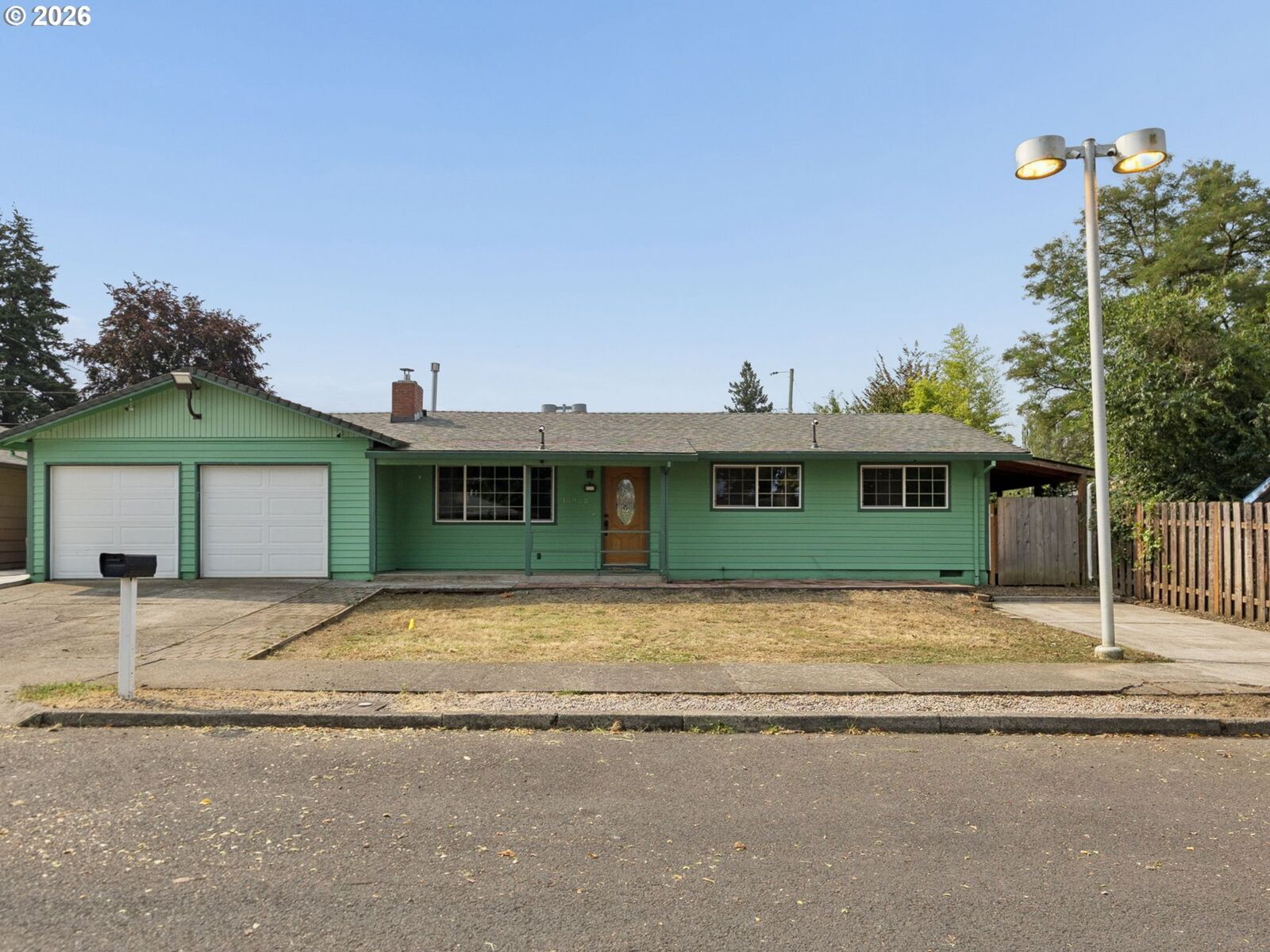 Property Photo: 16922 SE Taylor St OR 97233