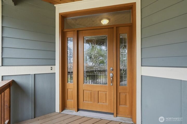 Property Photo:  8652  384th Avenue SE  WA 98065 