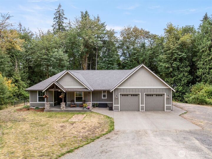 Property Photo:  2425  106th Lane SE  WA 98501 