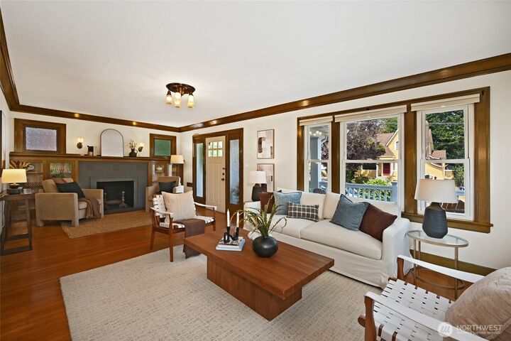 Property Photo: 523 N 70th Street WA 98103
