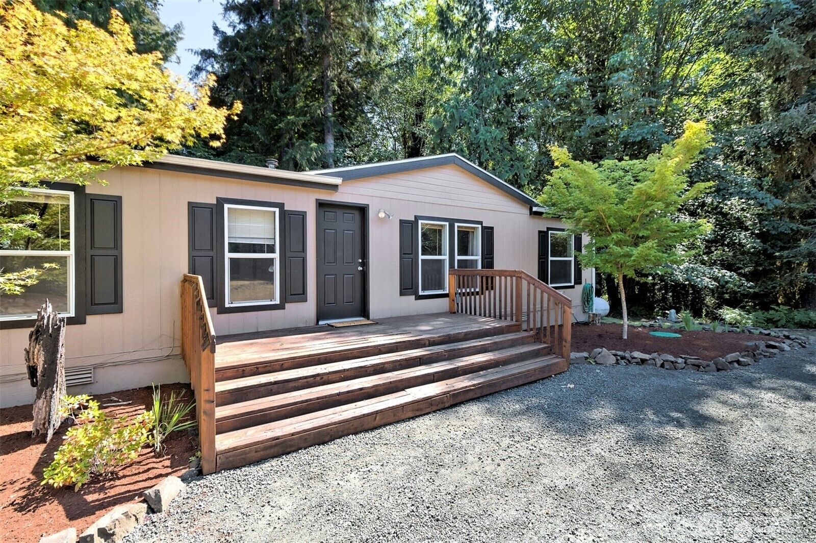 Property Photo: 101 E Herron Place WA 98584