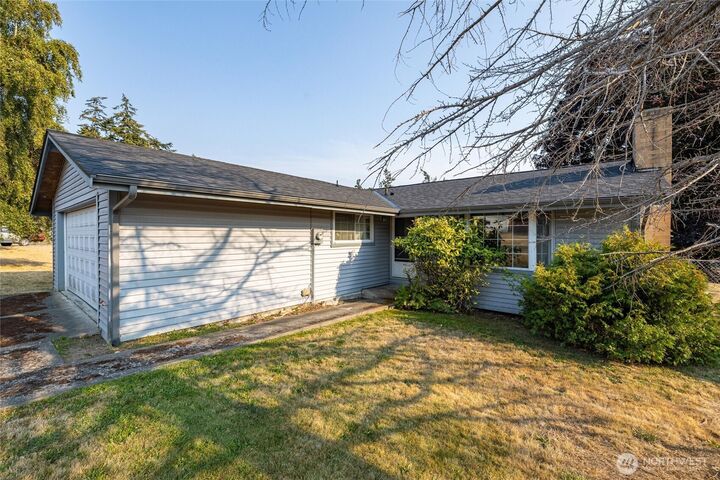 Property Photo:  613 NW Hyak Drive  WA 98277 