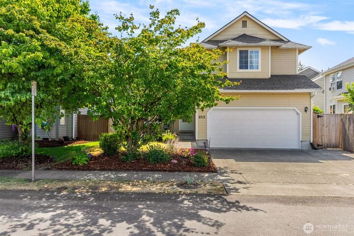 Property Photo:  2715  28th Avenue SW  WA 98512 